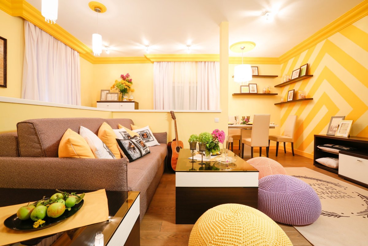 Желтый цвет в интерьере