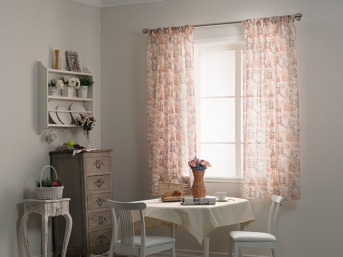 Тюль в гостиную с вышивкой