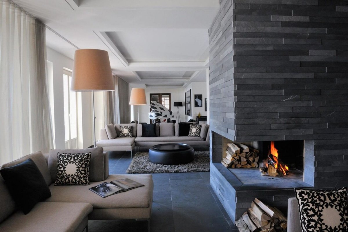 Серый камень в интерьере