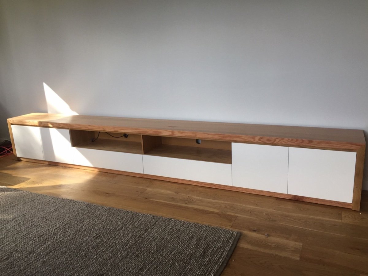 Тумба под телевизор белая с деревом