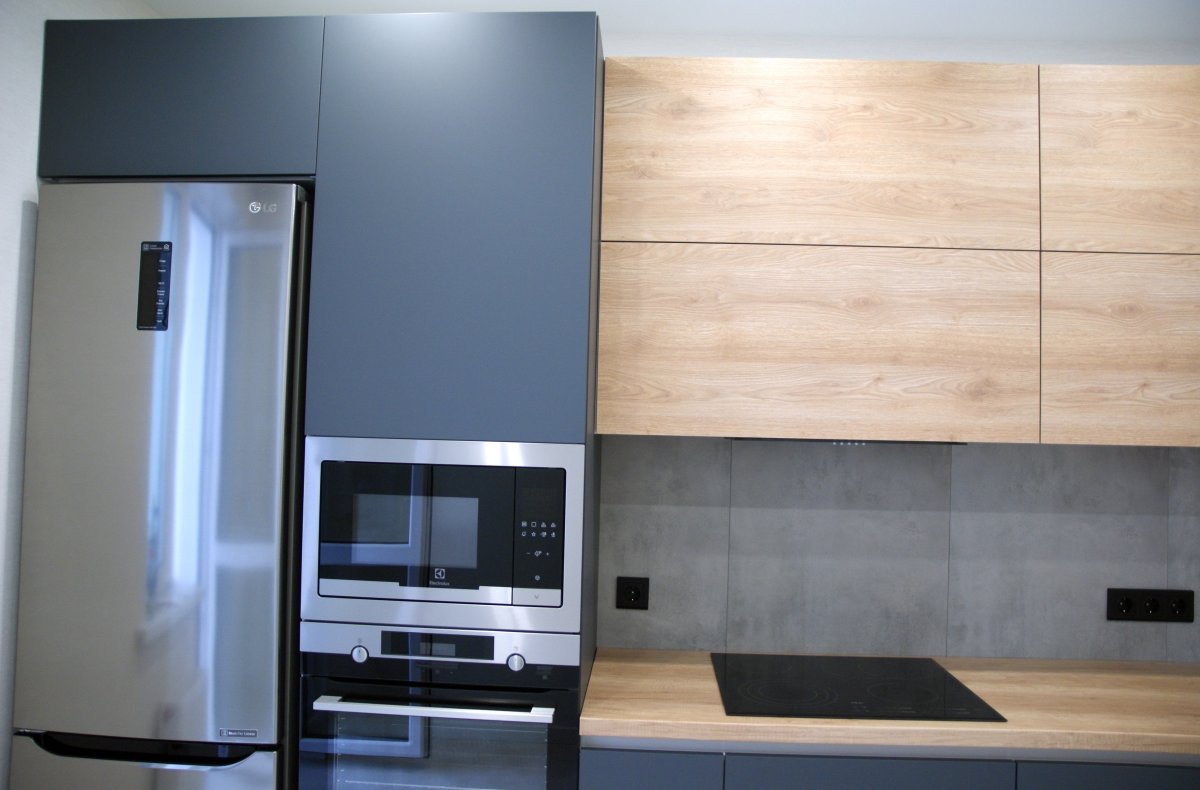 Кухня серая матовая Fenix NTM