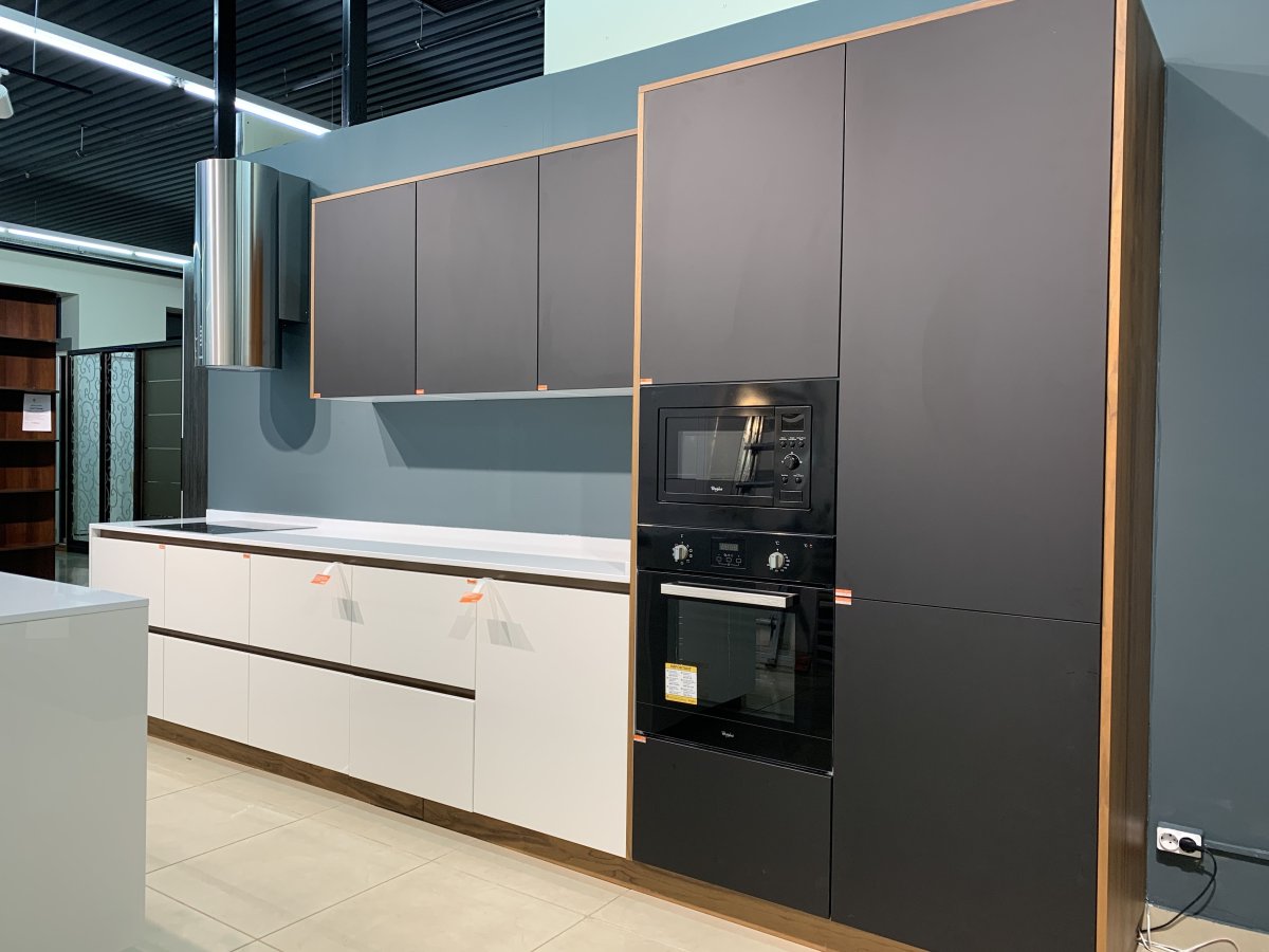 Кухни Fenix NTM зеленая