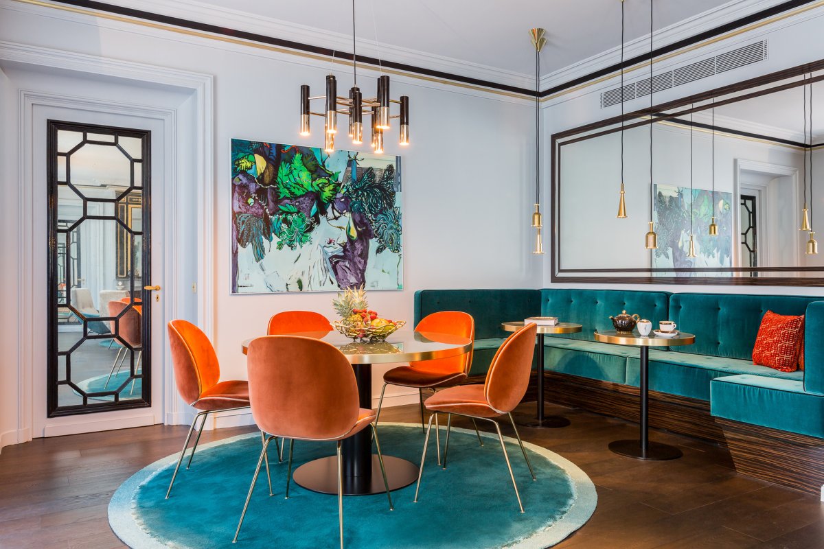 Посуда в интерьере кухни