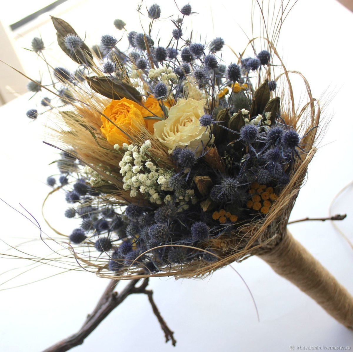 Венок с физалисом