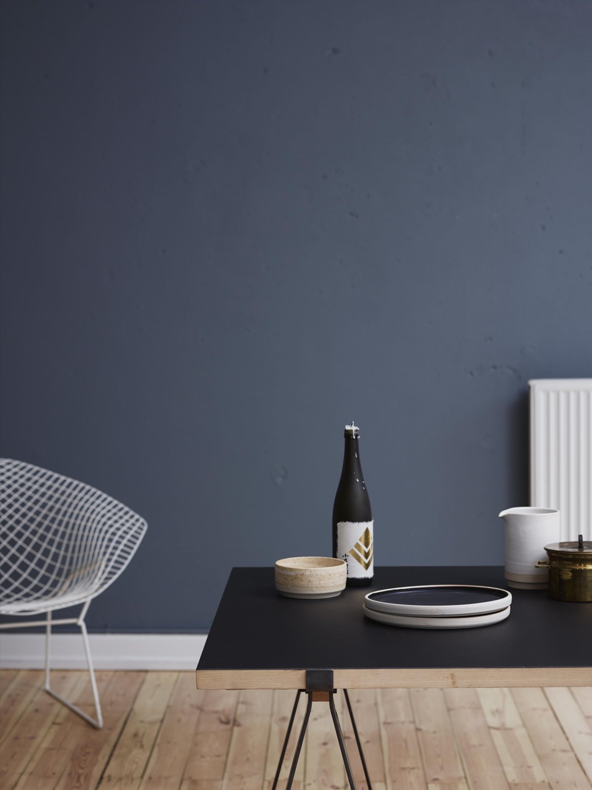 Синяя стена