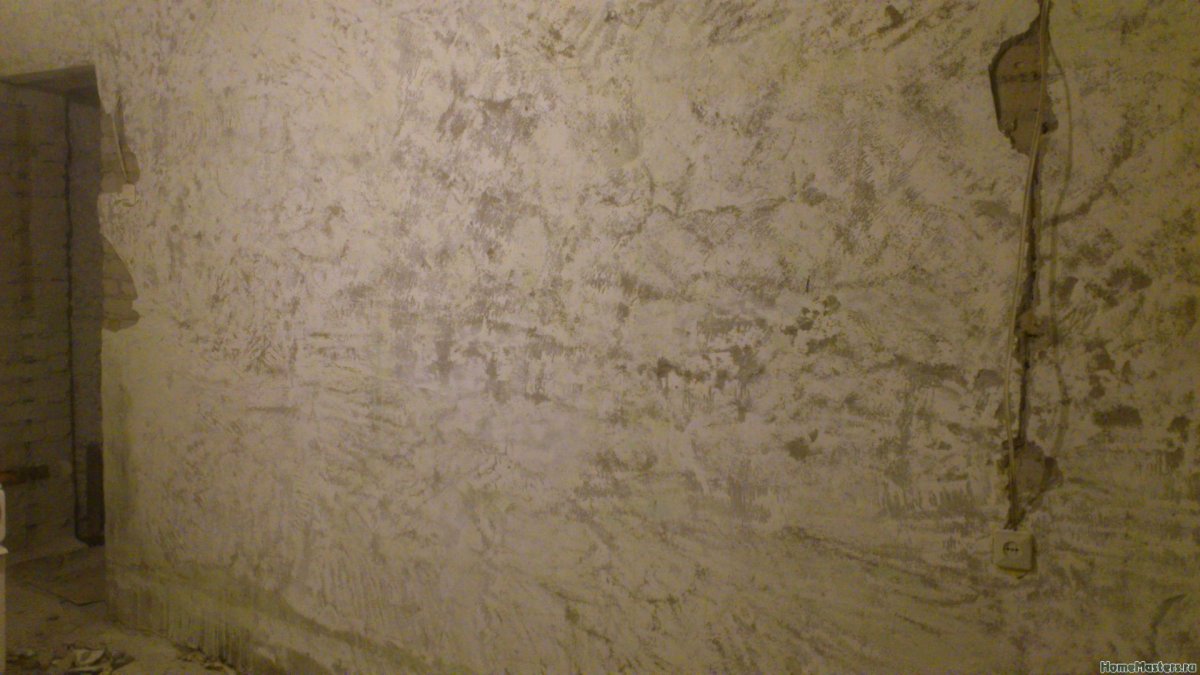 Пятна на штукатурке