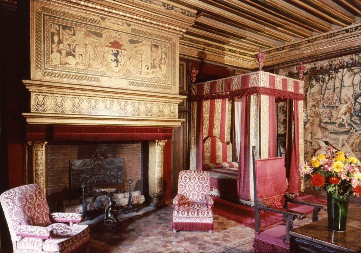 Интерьер средних веков