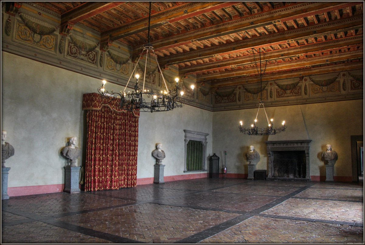 Интерьер замок лёвештейн