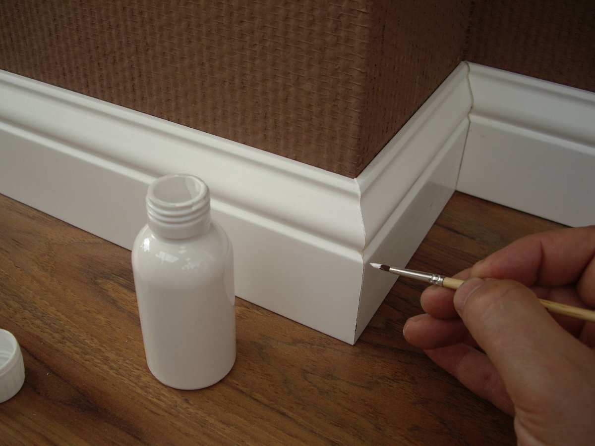 Плинтус напольный на лестнице