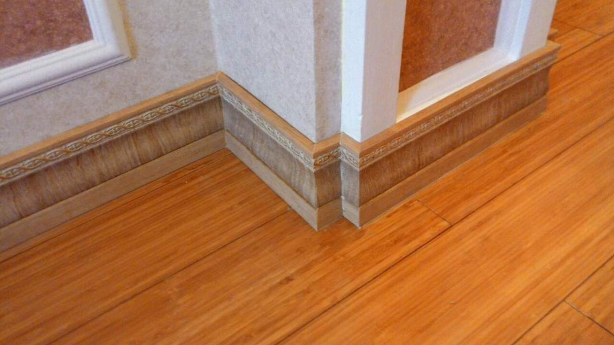 Плинтус для ступеней