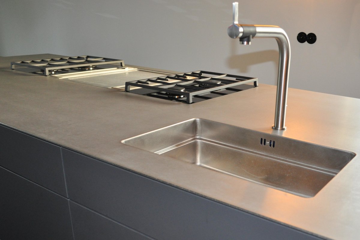 Чистая столешница на кухне