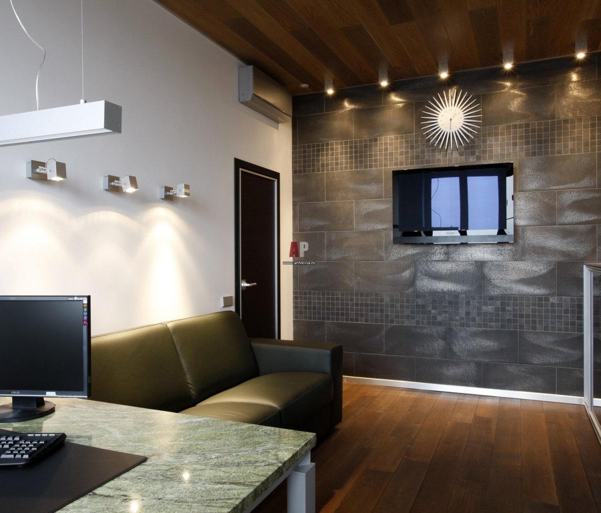 Трековый шинопровод next 2 м с софитами