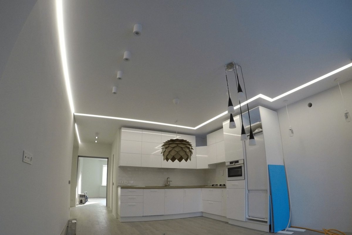 Потолок с подсветкой