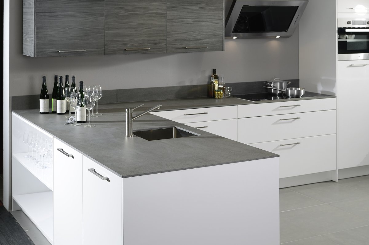 Тонкая столешница