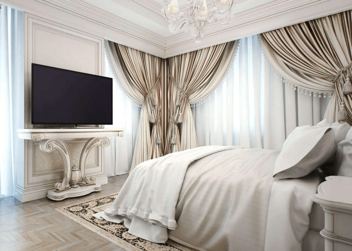 Шторы в спальню золотого цвета