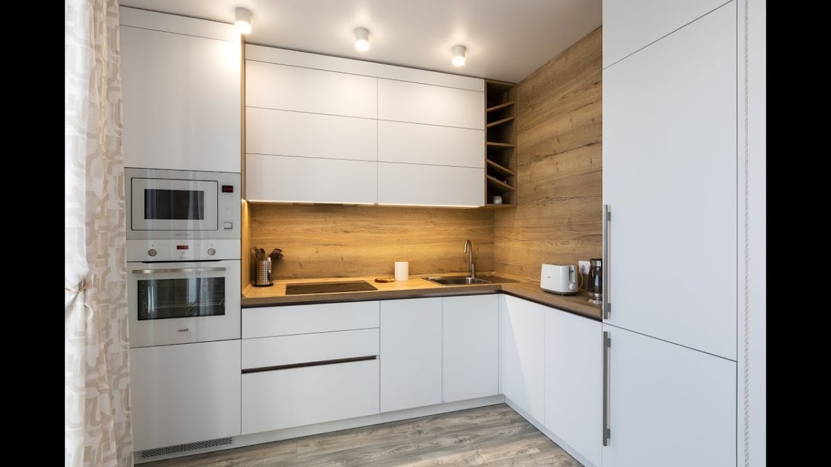 Встроенная кухня белая глянцевая