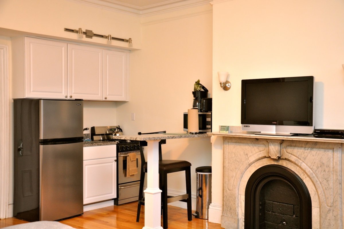 Остров на маленькой кухне