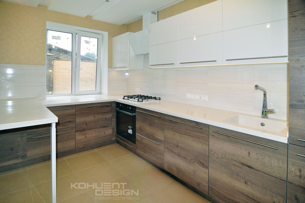 Пихта Брамберг Egger в белой кухне