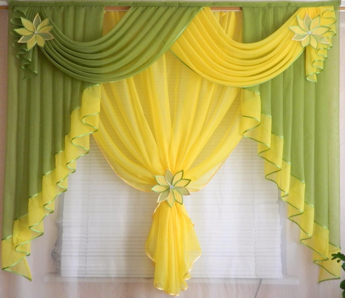 Ламбрекен на кухню на одну сторону