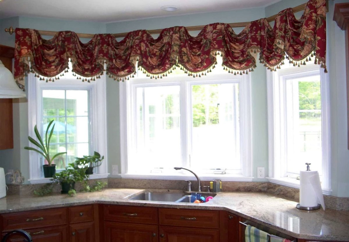 Ламбрекены на кухню на маленькое окно