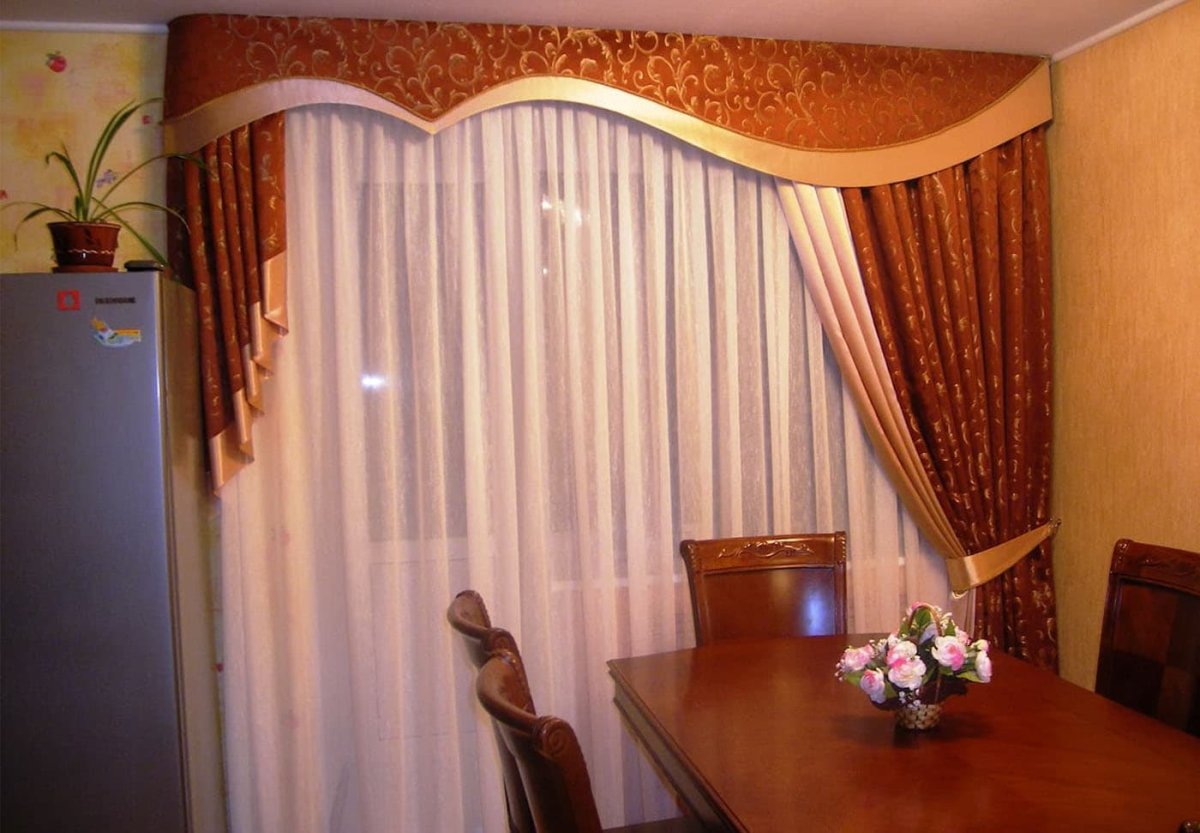 Ламбрекен на кухню