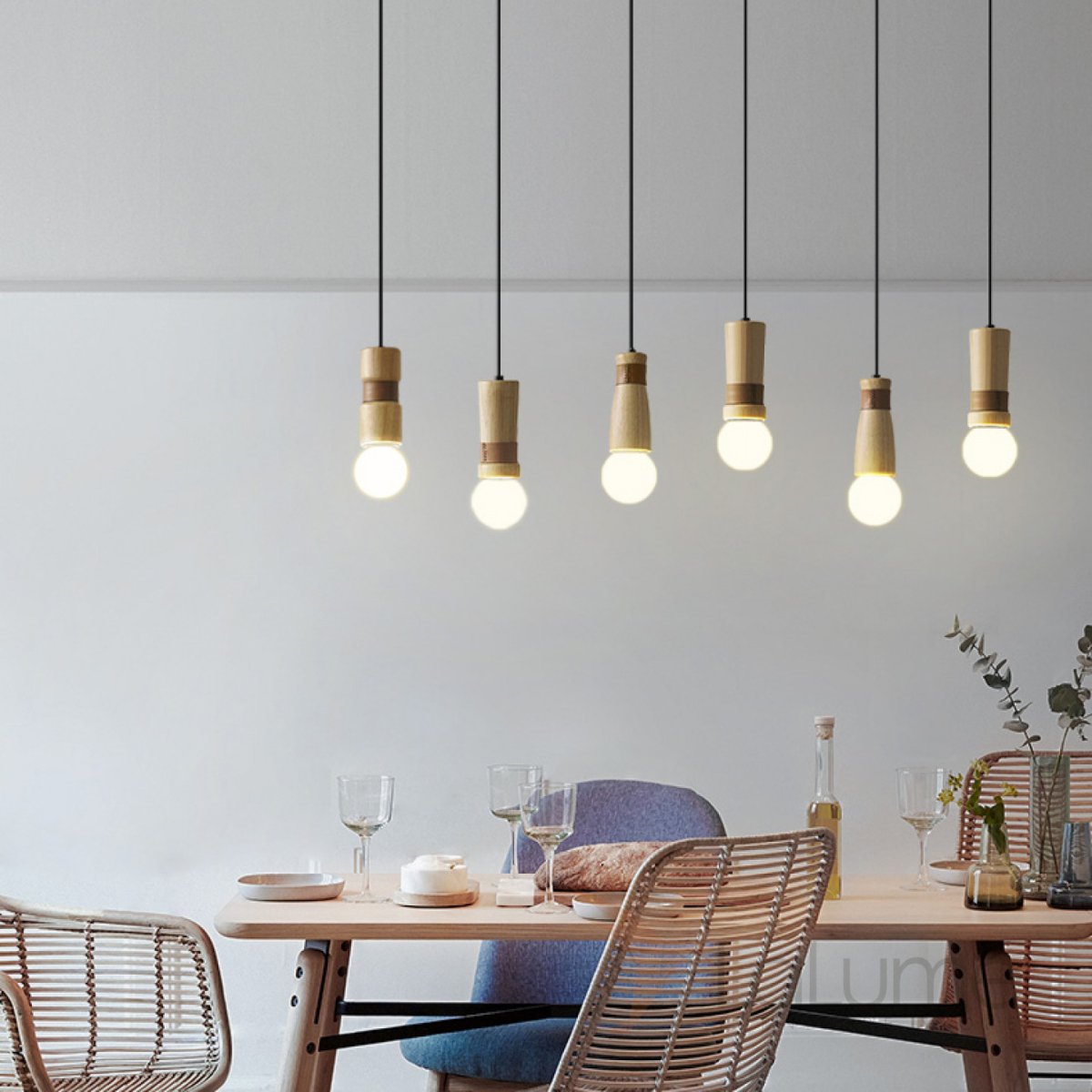 Светильники над барной стойкой