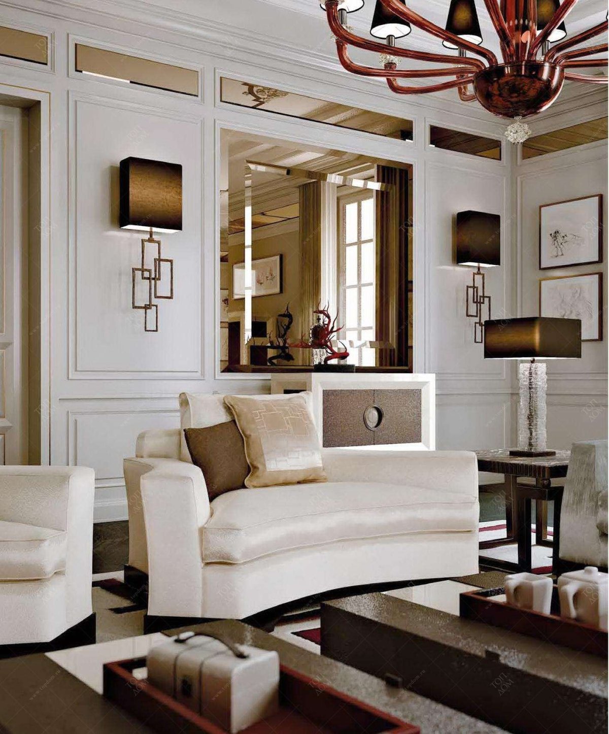 Зеркальное панно и камин