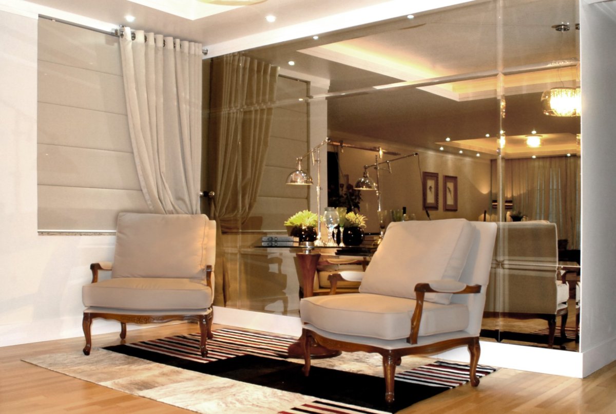 Зеркальное панно на стену