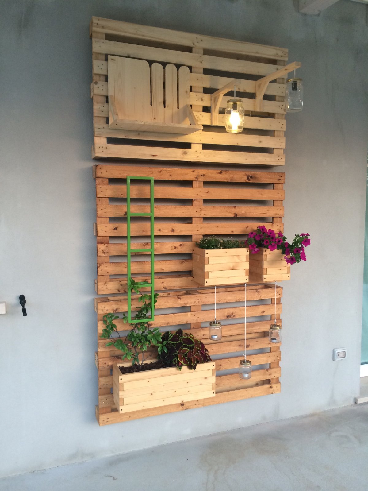 Декор из паллетов