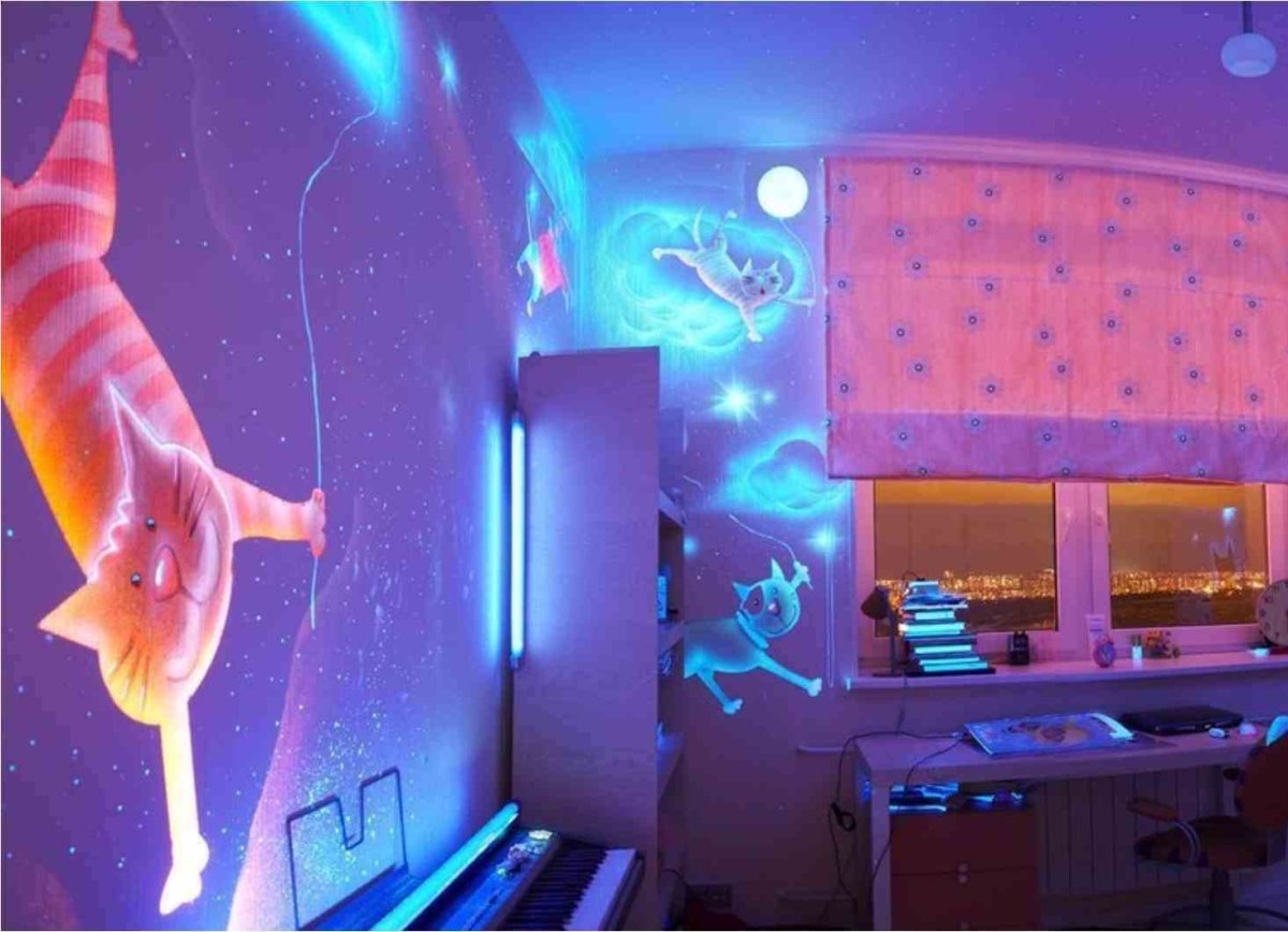 Неоновая комната подростка девочки