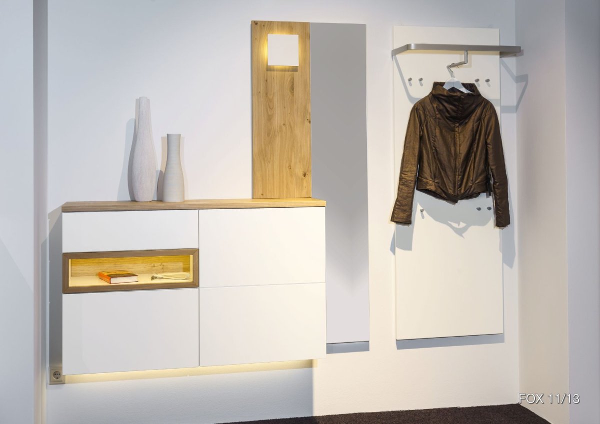 Подвесной шкафчик в прихожую