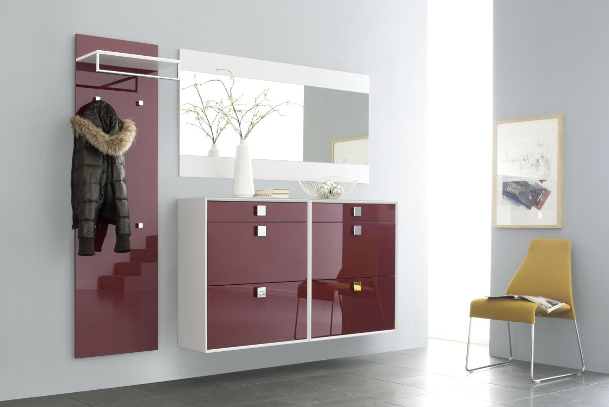 Двухсторонний шкаф в прихожую