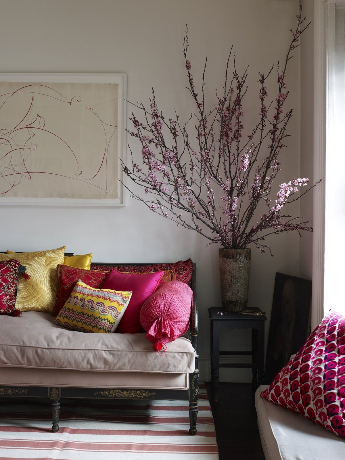 Необычный декор стен