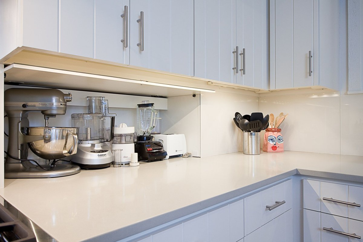 Сдвижные фасады для кухни Hettich