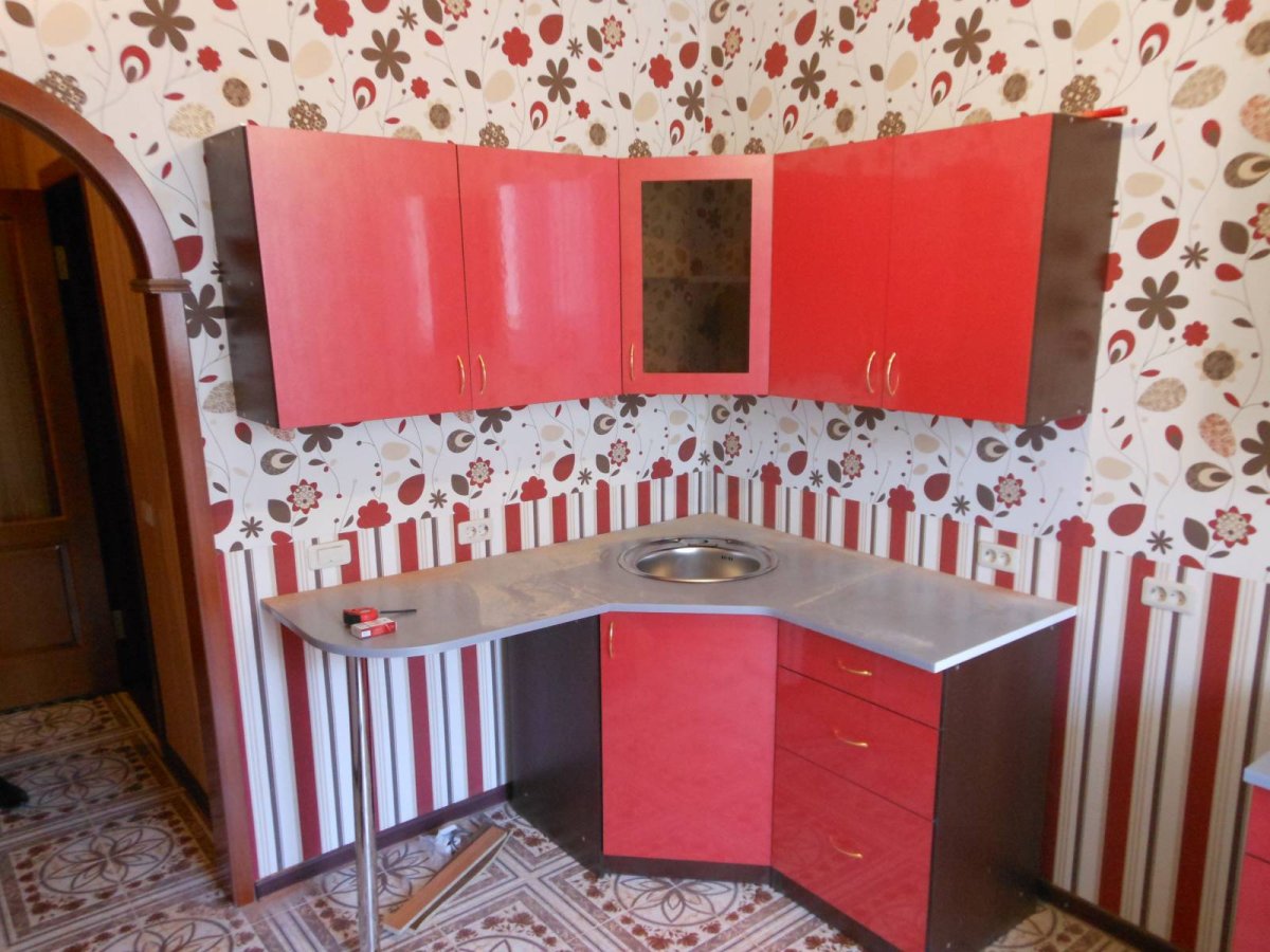 Мини угловые кухонные гарнитуры