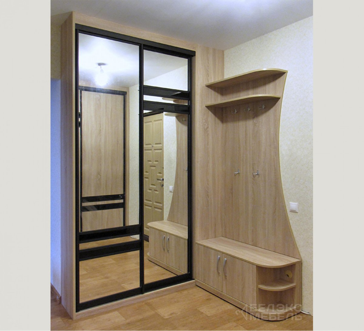 Прихожая в пастельных тонах