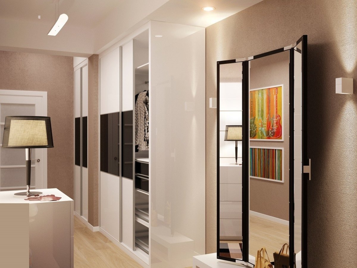 Прихожая со светлыми дверями