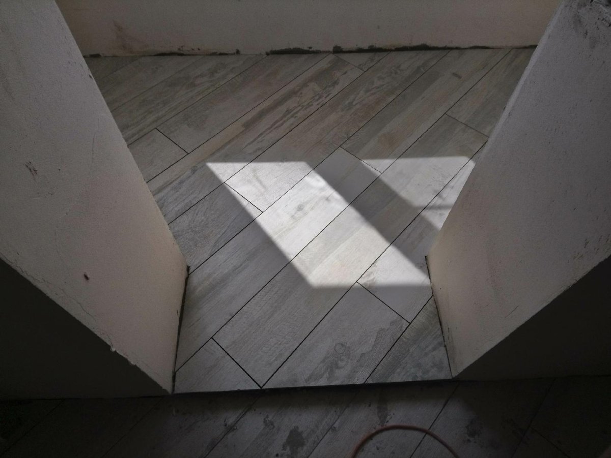 Кафельная плитка в ванной по диагонали