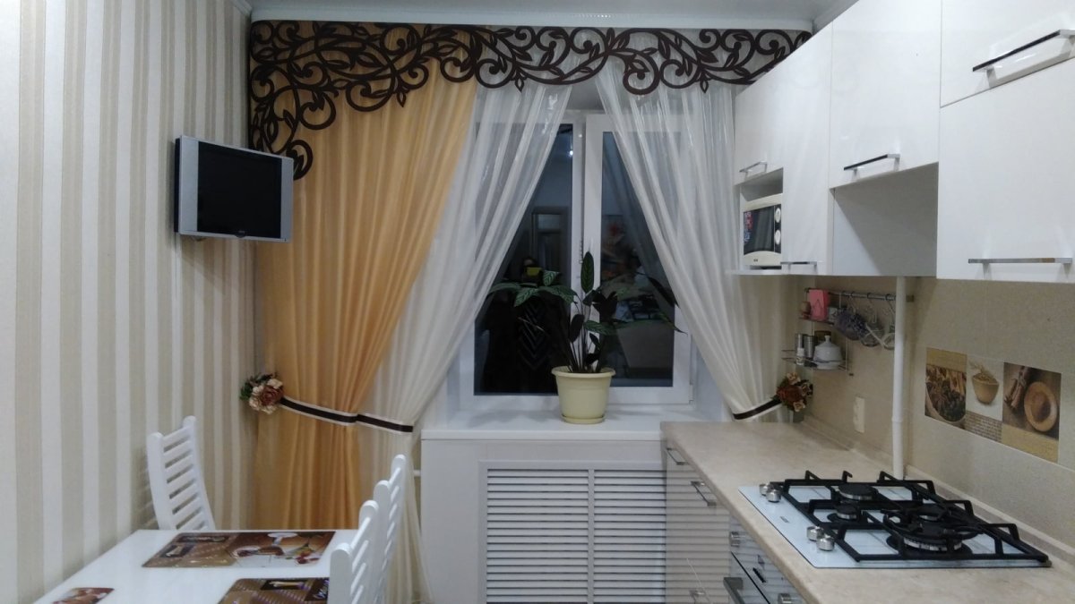 Австрийские занавески для кухни