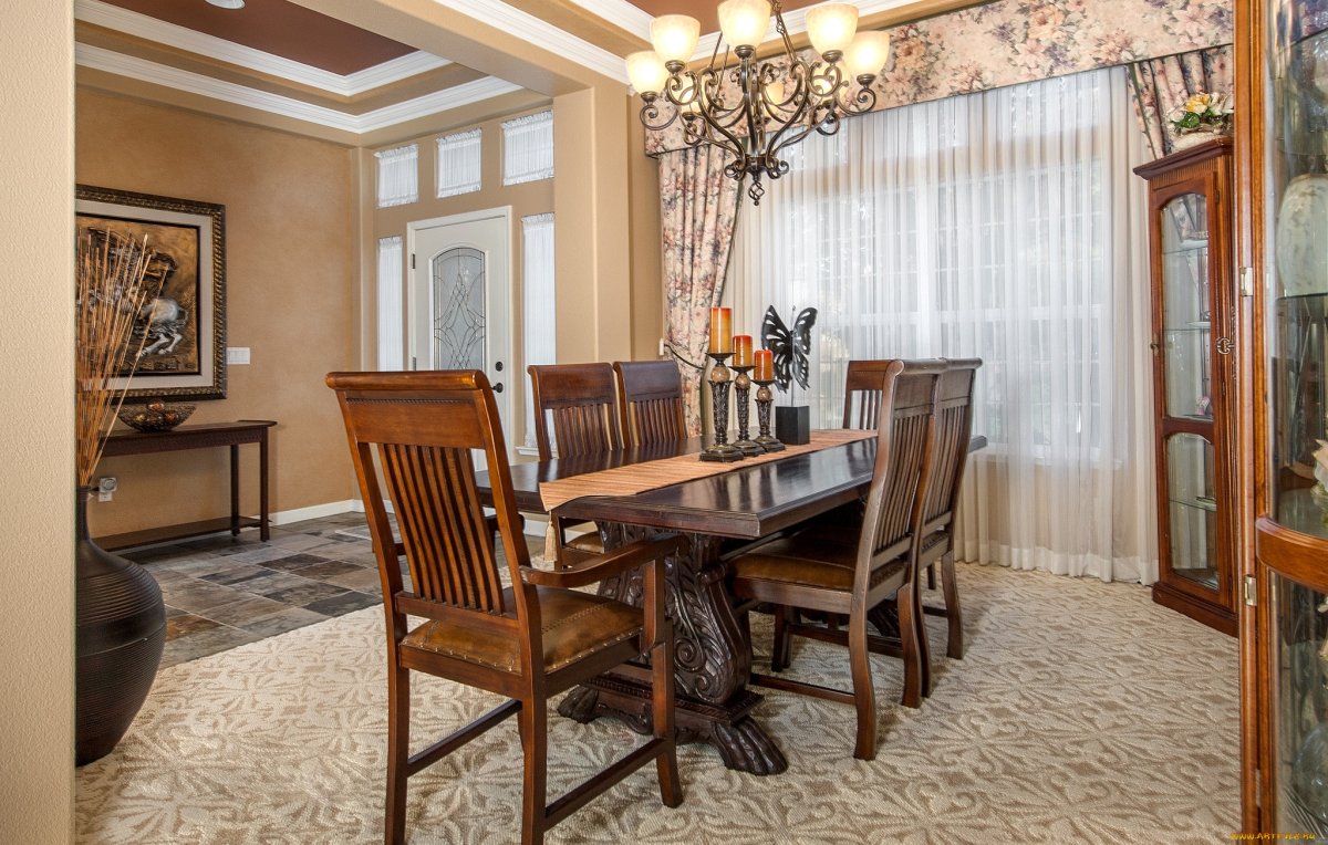 Гостиная-столовая в классическом стиле