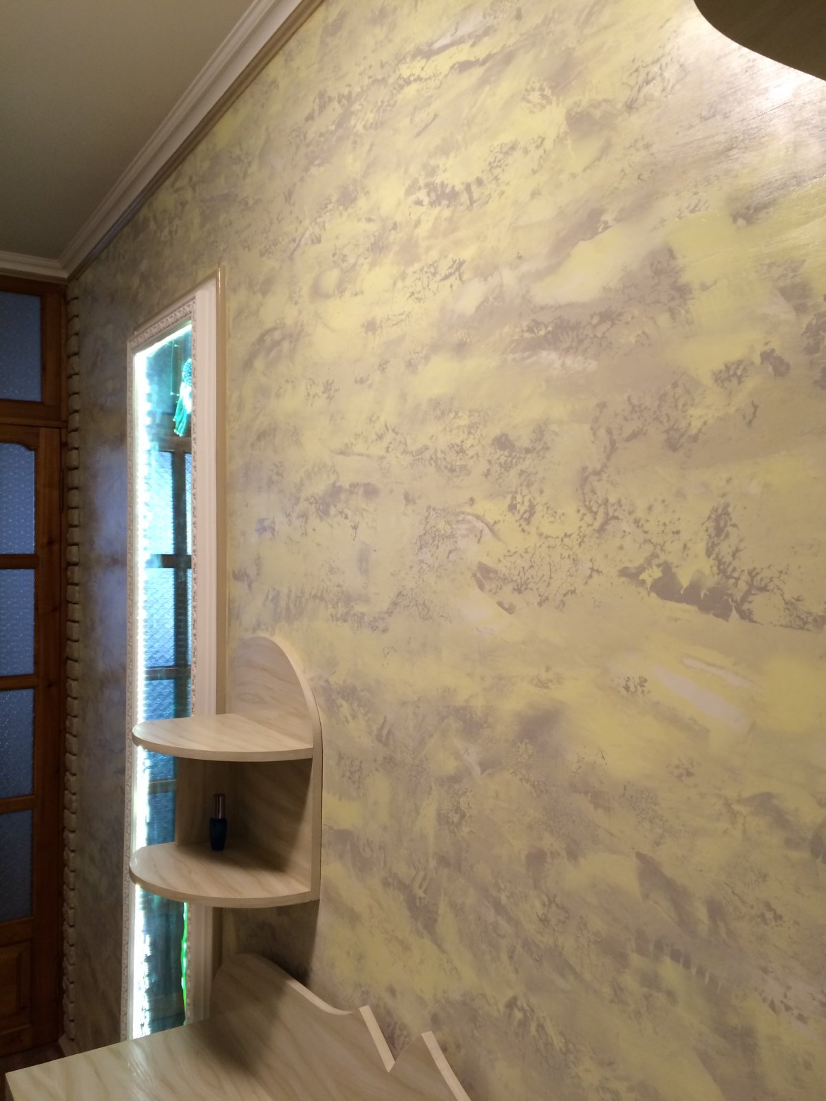 Отделка гипсокартона декоративной штукатуркой