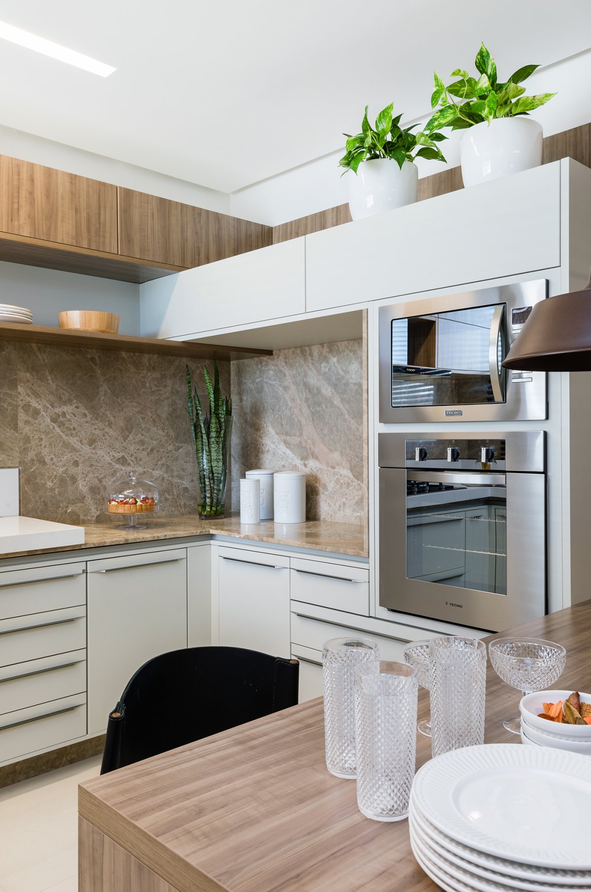 Кухня 2 яруса