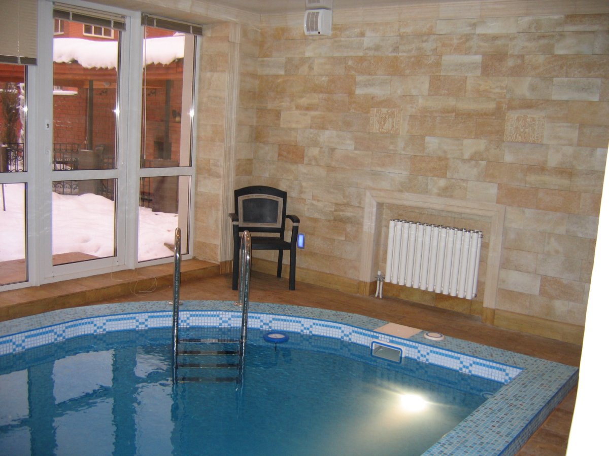 Бассейн из натурального камня