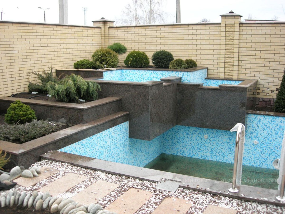 Бассейн из мрамора