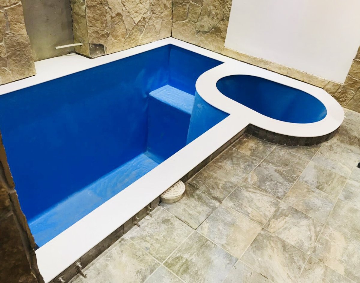 Бассейн из мрамора