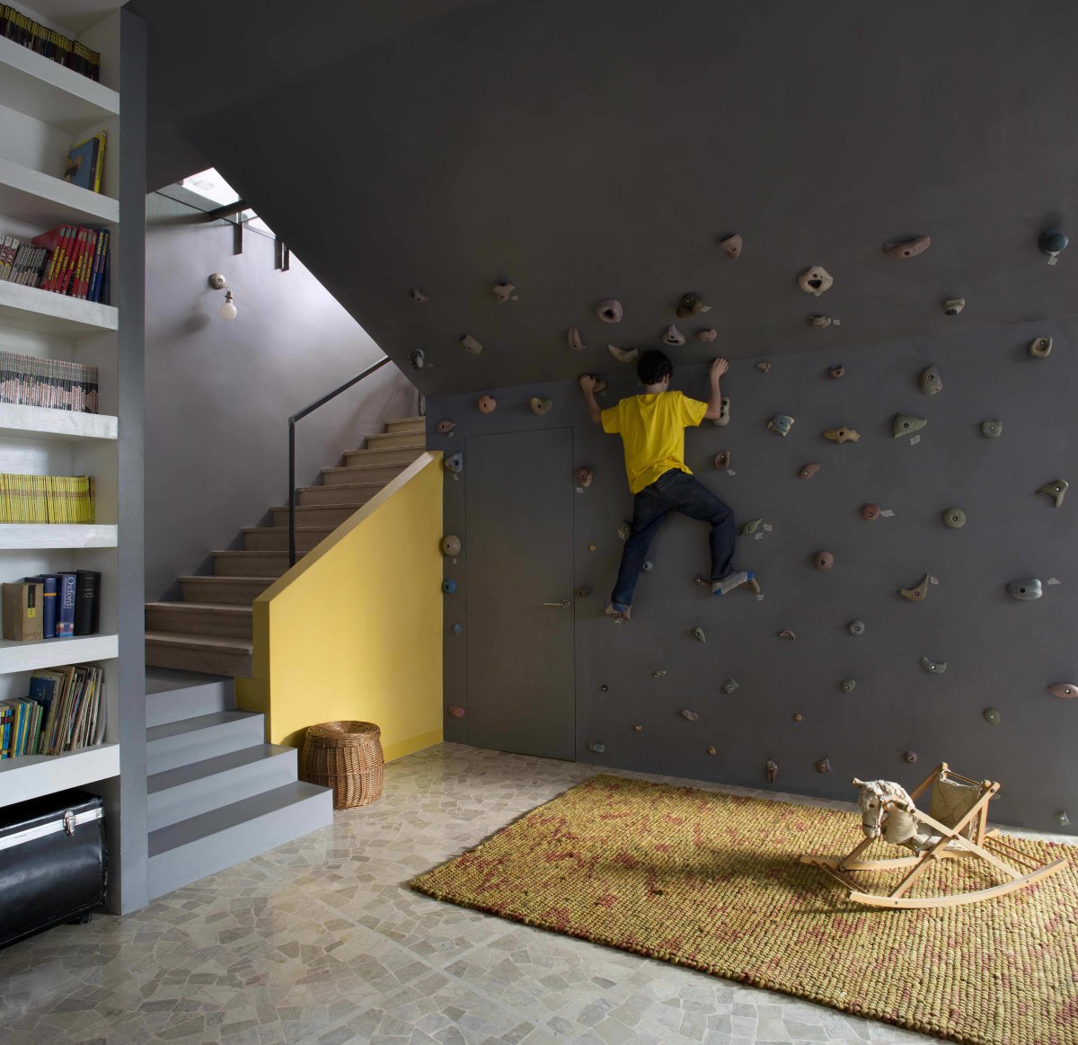 Стена для скалолазания