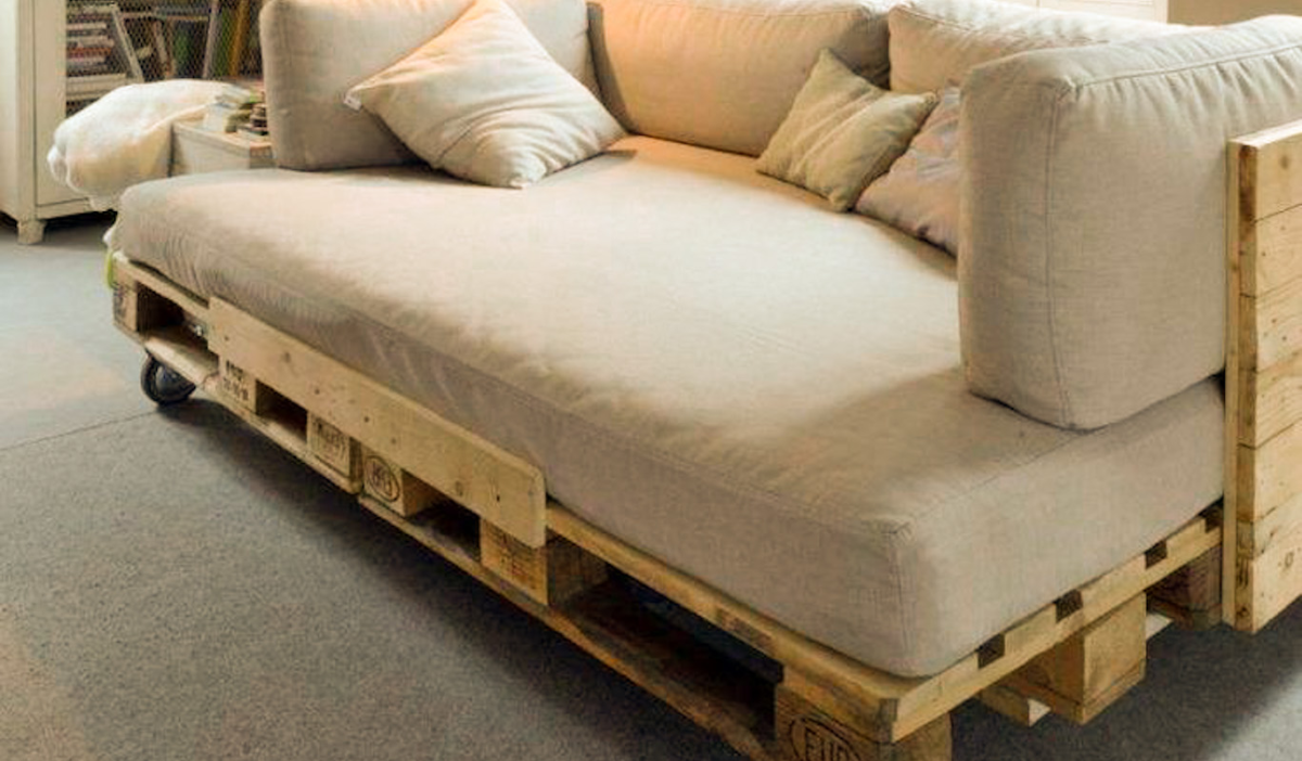 Мебель из паллетов кровать