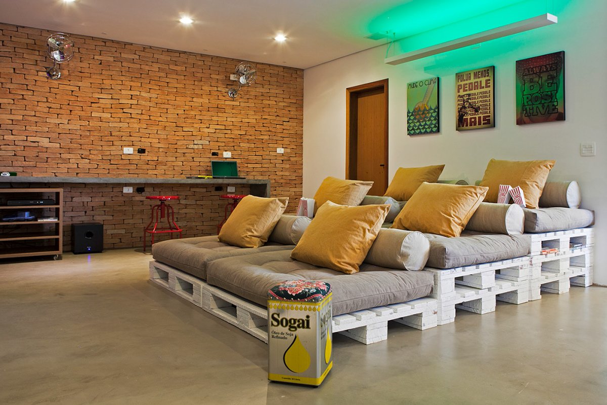 Тахта из поддонов