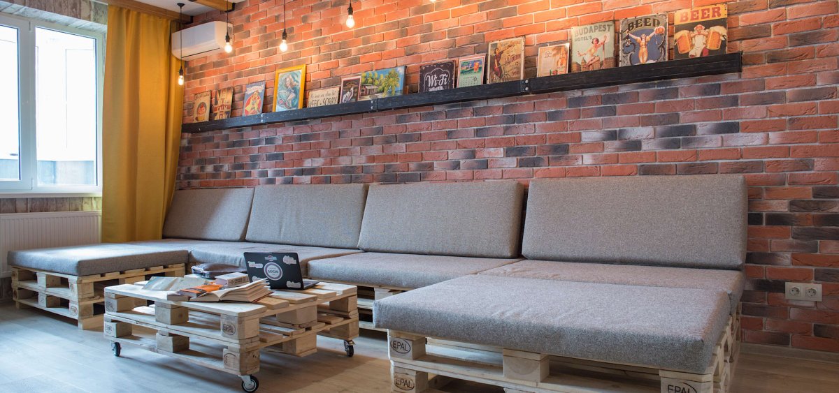Мебель из поддонов в стиле лофт для квартиры
