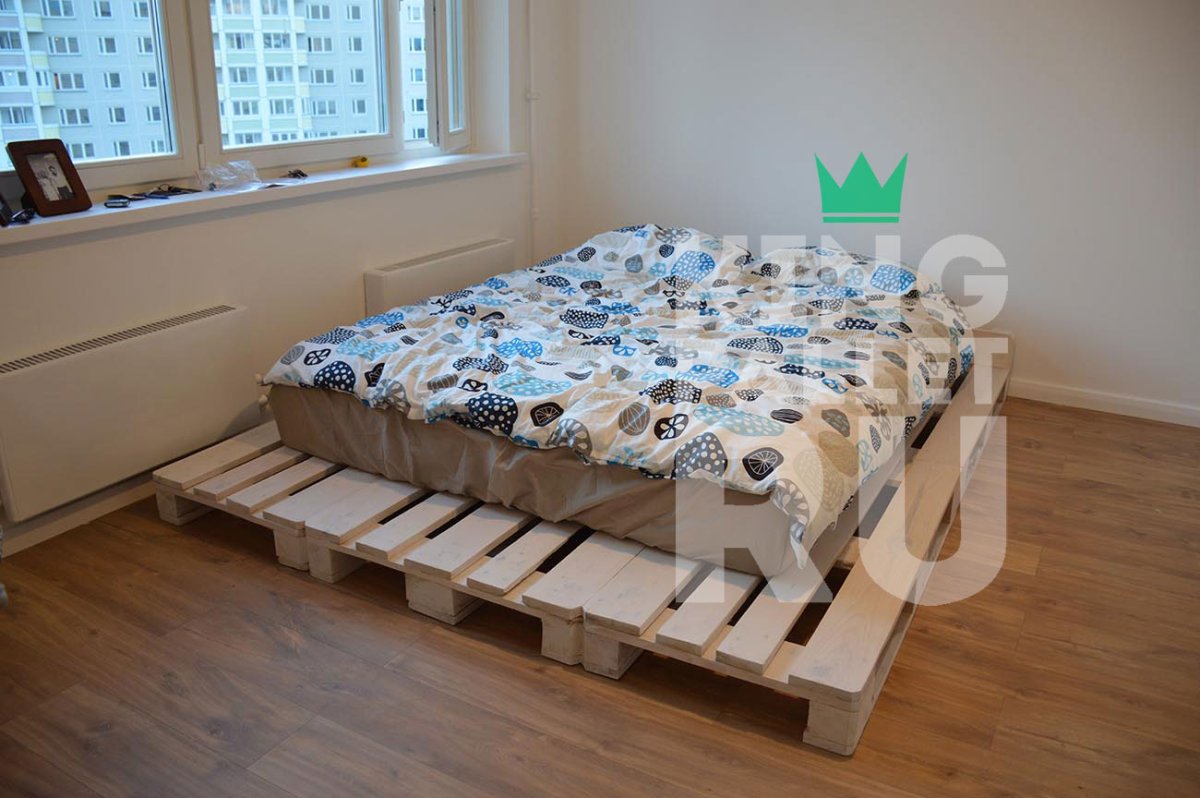 Кровать палетт из паллетов